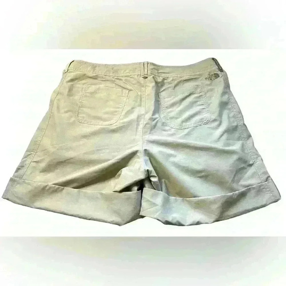 THE NORTH FACE NYLON SHORTS KHAKI WOMEN'S 12 5-11” Inseam Excellent Condition! - Picture 2 of 7